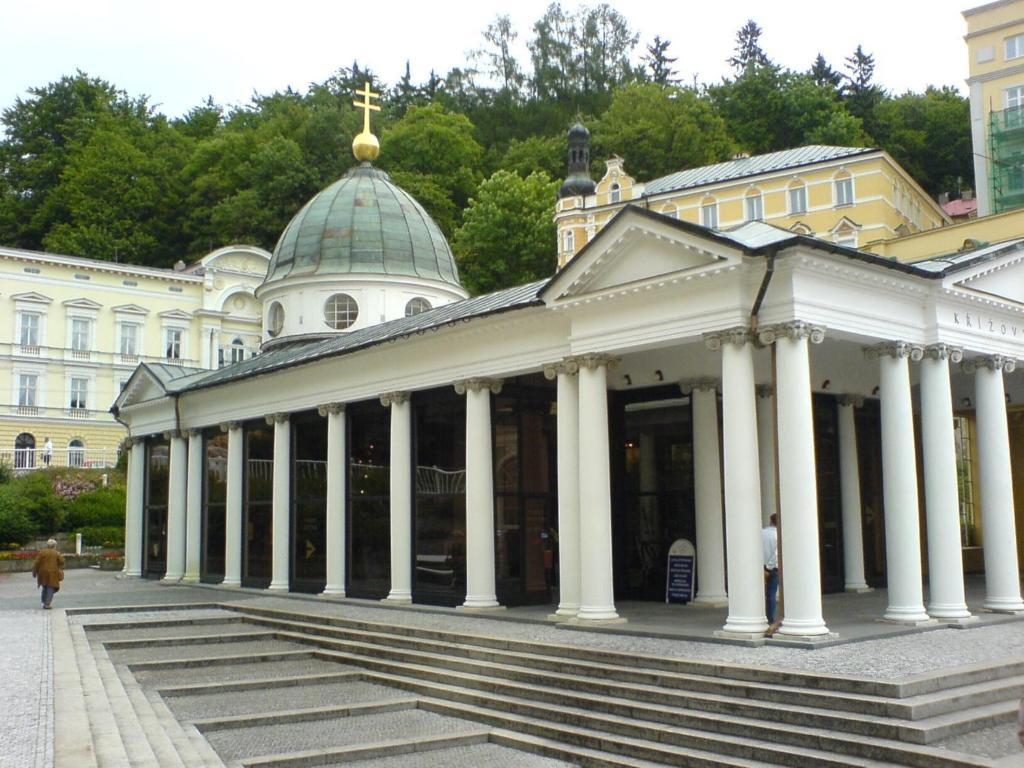Topapartmany Lesni Marianske Lazne Exterior foto