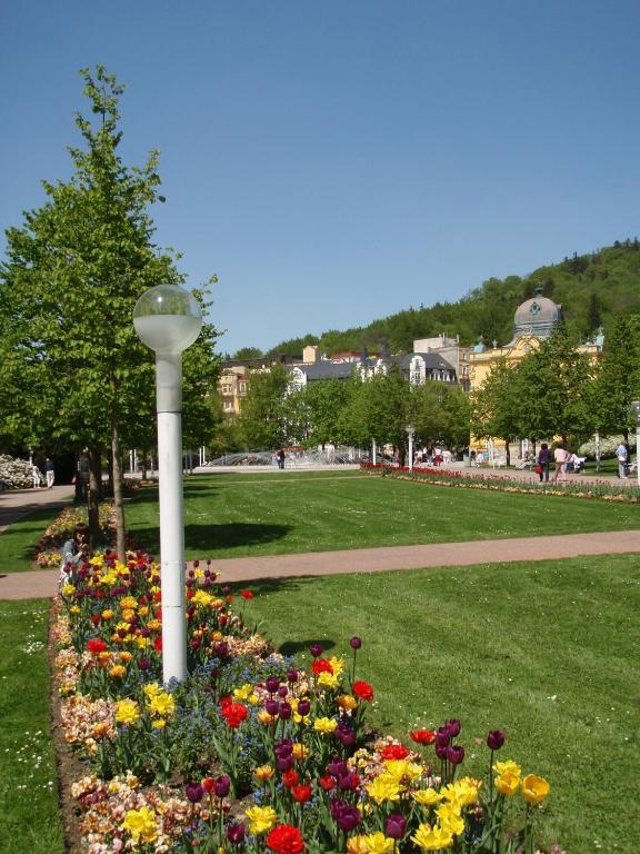 Topapartmany Lesni Marianske Lazne Exterior foto